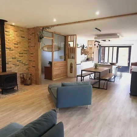 Maison Avec Riviere 度假居