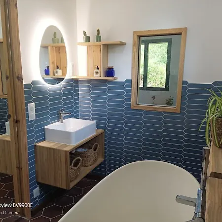 Maison Avec Riviere 度假居